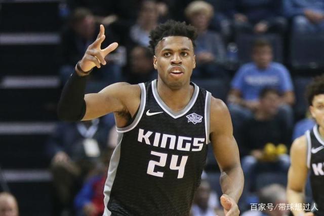 卢克肖又受伤了！距离上次复出踢了3场比赛98分钟