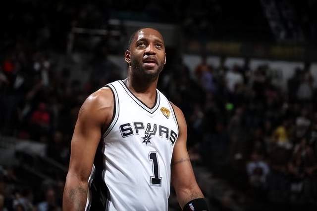 齐麟17分新疆胜宁波 盖利40+7+8山东险胜天津